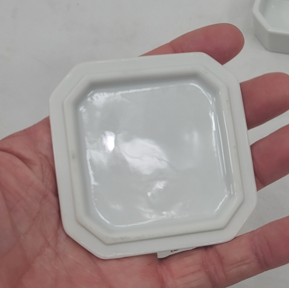 Porcelain Gallery Originals botanical floral trinket box - Picture 4 of 8